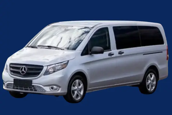 8 seater van & minivan rental dubai
